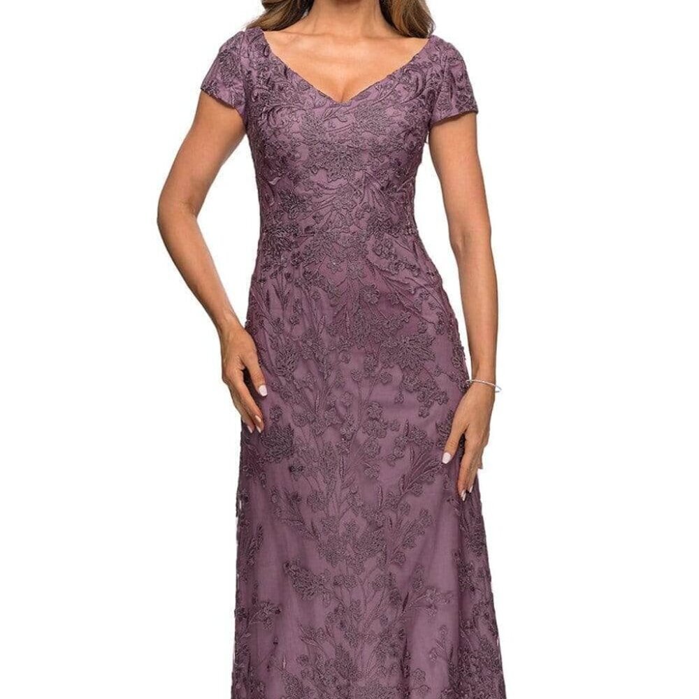 SALE NWT La Femme 27915SC Lace/Embroidery Mother of the Bride Dusty Lilac size 2